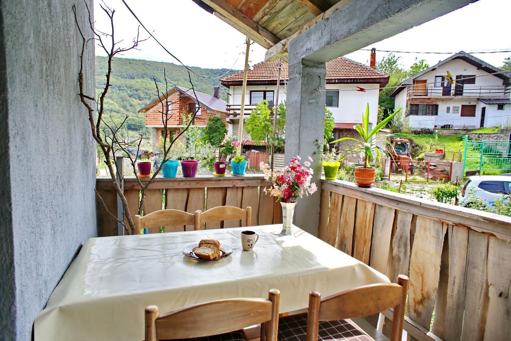 Yeti Guest House Mavrovo Exterior foto