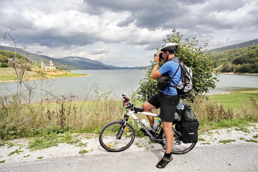 Yeti Guest House Mavrovo Exterior foto